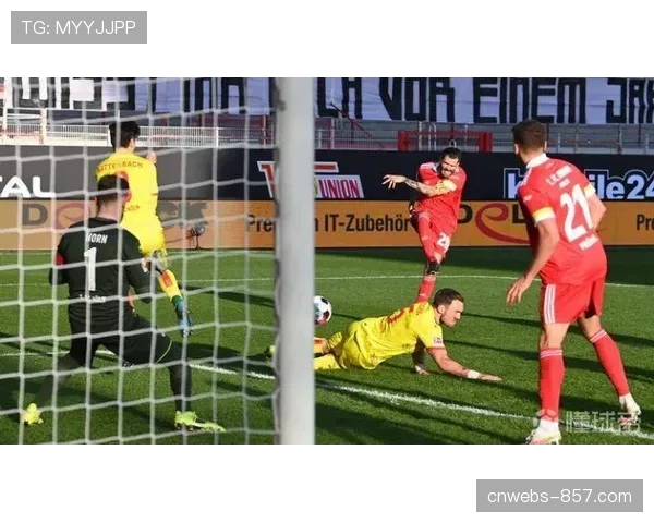 柏林联队长特里梅尔完成职业生涯第500场联赛出场 柏林联队长特里梅尔完成职业生涯第500场联赛出场